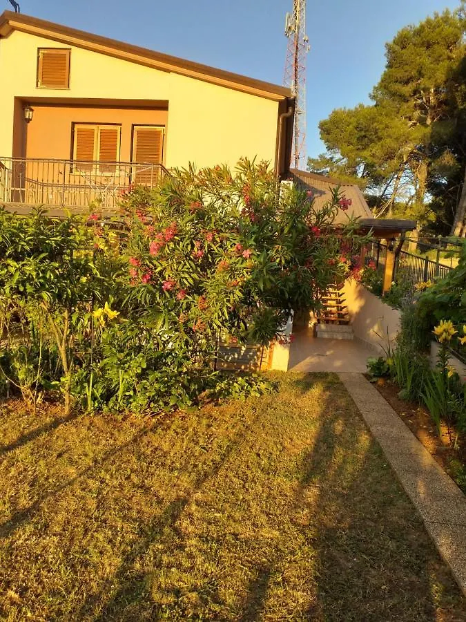 Apartment Jela Medulin